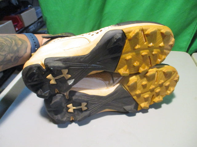 Load image into Gallery viewer, Used Under Armour BH Size 8 Baseball Cleats
