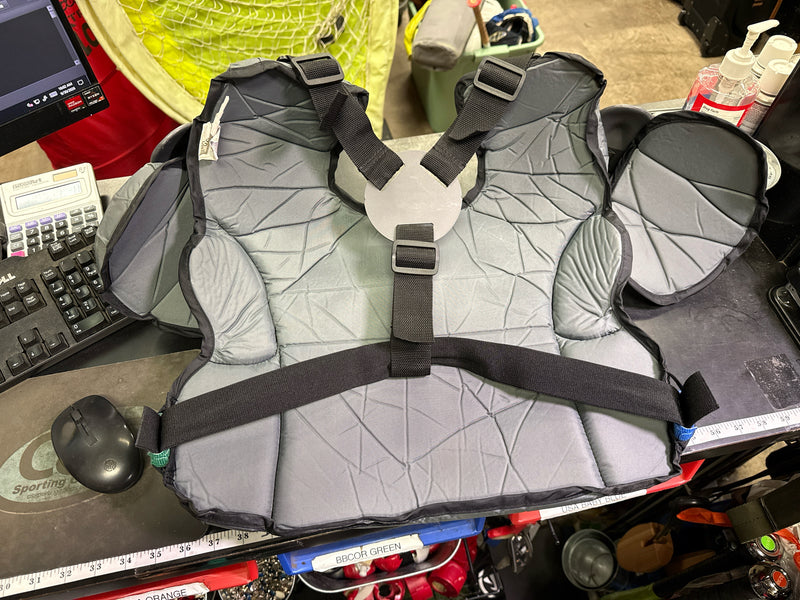 Load image into Gallery viewer, Used Wilson Umpire Chest Protector A3215
