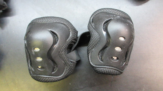 Used Bosoner Skating Knee Pads - Youth