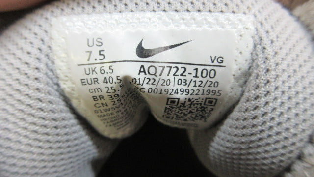 Load image into Gallery viewer, Used Nike Force Savage Shark 2 Football Shoes - Size 7.5
