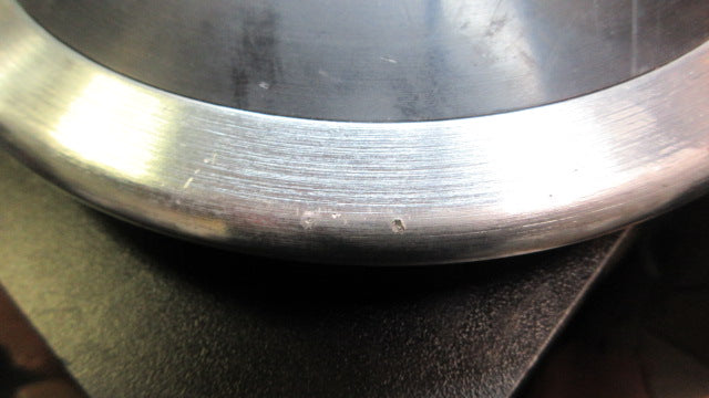 Load image into Gallery viewer, Used 1.6 kg Metal &amp; Plastic Discus - small wear
