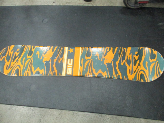 Load image into Gallery viewer, Used SIC 128Cm Snowboard Deck
