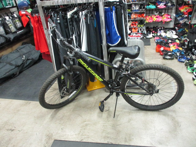 Load image into Gallery viewer, Used Mongoose Excursion 20&quot; 21 Speed Kids Mountain Bike
