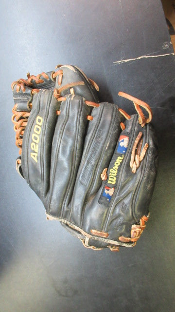 Used Wilson A2000 1796 11" Leather Glove - LHT