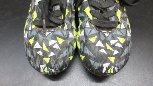 Used Dream Pairs Kids Soccer Cleats - Size Youth 13