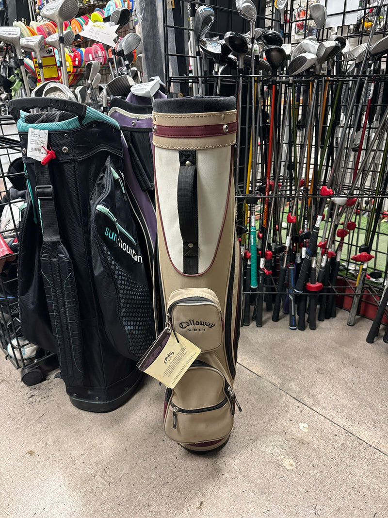 Load image into Gallery viewer, Like New Callaway Golf GES Ladies Sunday Golf Bag
