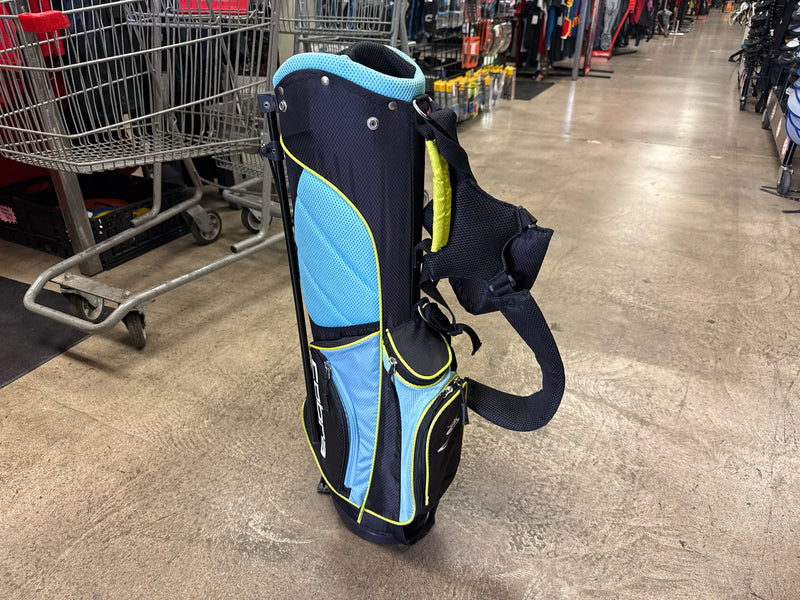 Load image into Gallery viewer, Lightly Used King Cobra Jr Golf Stand Bag

