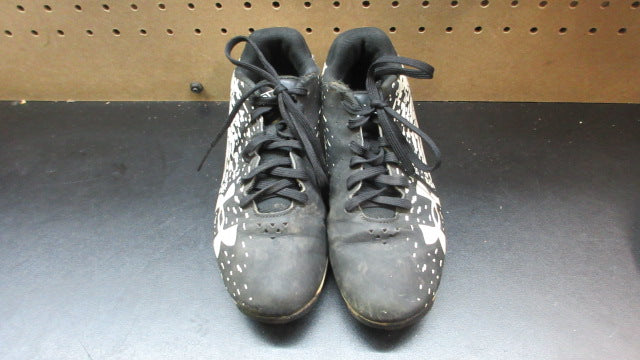 Load image into Gallery viewer, Used Under Armour Leadoff Baseball Cleats - Size Youth 4

