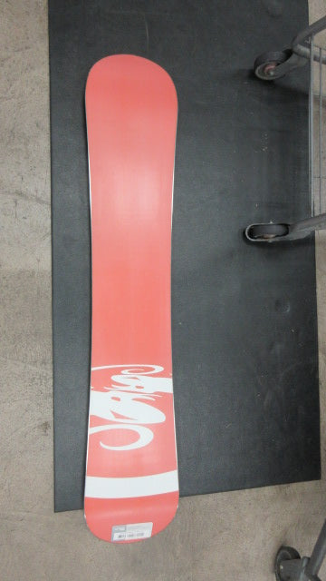 Load image into Gallery viewer, Used Sobe Energy 155cm Snowboard w/ Cover
