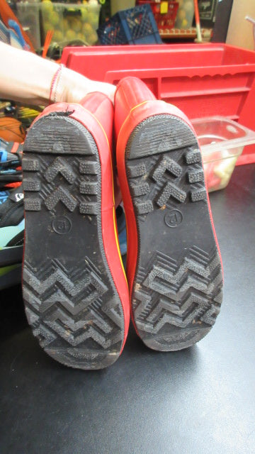 Load image into Gallery viewer, Used Cat&amp;Jack Rain Boots - Youth Size 12 - Red
