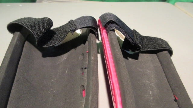 Load image into Gallery viewer, Used DSG Youth Large Soccer Shin Guards
