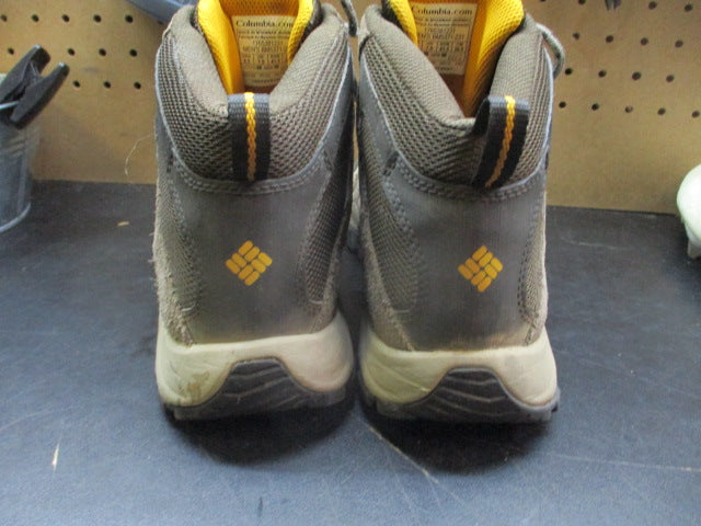 Load image into Gallery viewer, Used Columbia Crestwood Mid Waterproof Hiking Boots - Size 8.5
