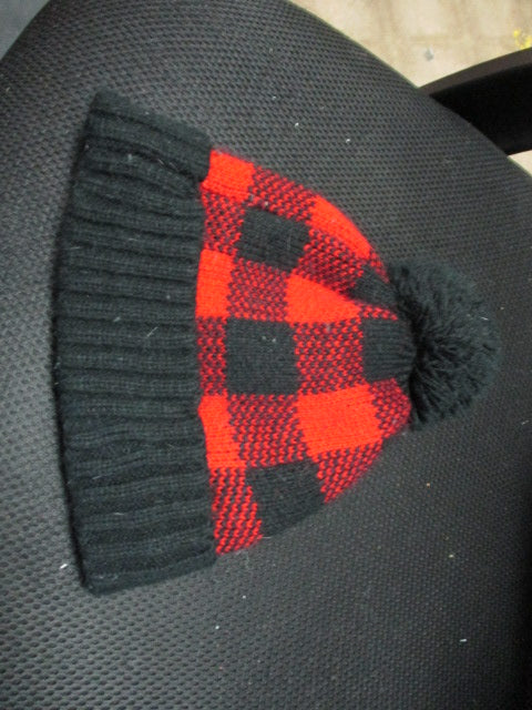 Load image into Gallery viewer, Used Plaid Knit Hat
