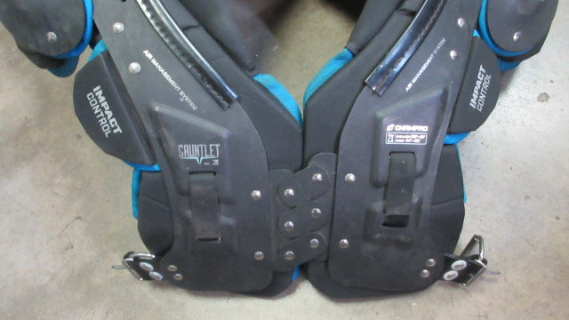 Load image into Gallery viewer, Used Champro Gauntlet III Shoulder Pads Adult Size 2XL
