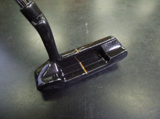 Used Stinger Series Right Hand Jr. Putter