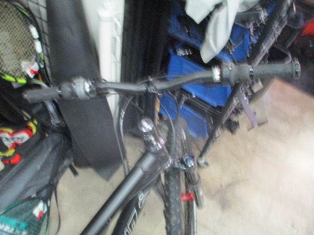 Load image into Gallery viewer, Used Santa Cruz B BLUR Full Suspension Mountain Bike
