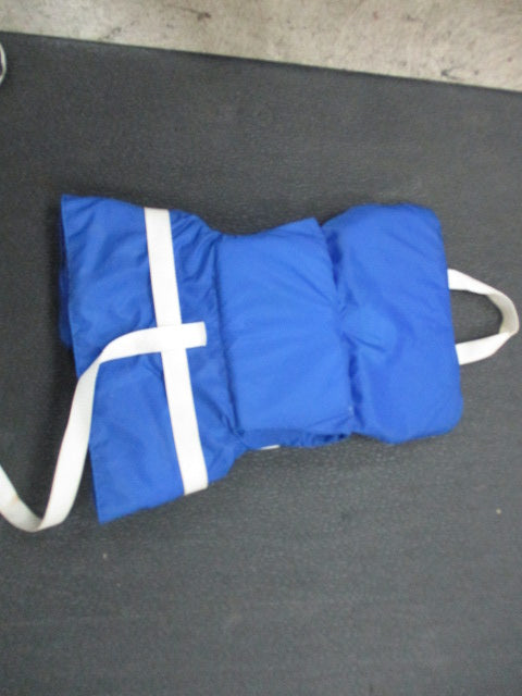 Load image into Gallery viewer, Used Stearns Infant Life Vest
