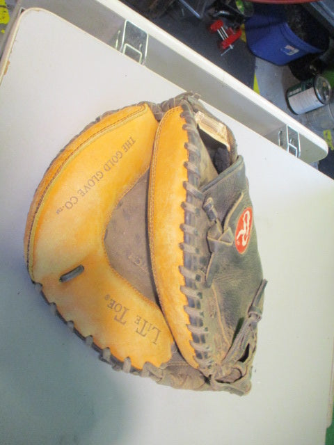 Load image into Gallery viewer, Used Rawlings Players Preferred 30" Catchers Mitt - RHT
