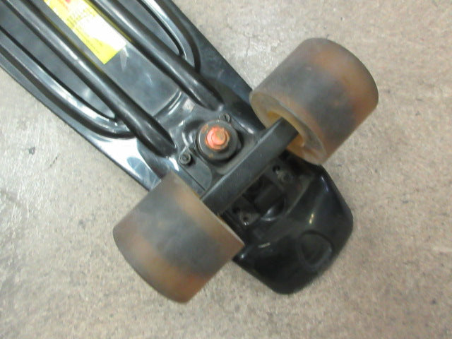 Load image into Gallery viewer, Used Beleev 22" Penny Board Mini Skateboard

