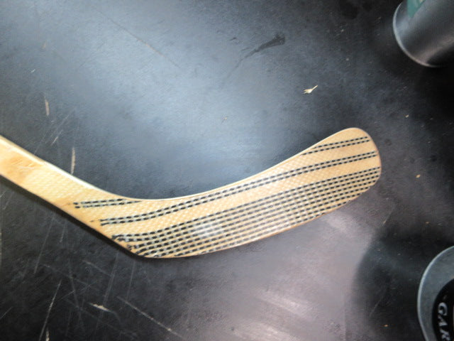 Load image into Gallery viewer, Used CCM Heat Hockey Stick - 48"

