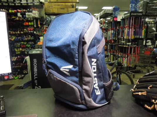 Used Easton Elite Jr. Baseball Bag in Blue
