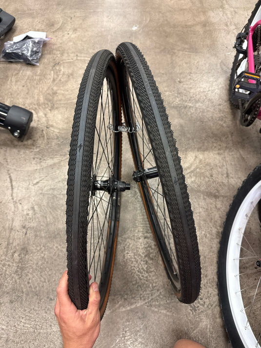 Used Pair Stans NoTubes Grail S1 Rim, Specialized Pathfinder Pro Tubeless Tire