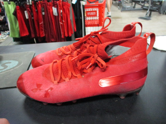Load image into Gallery viewer, Used Under Armour UA Spotlight Size 8 Cleats
