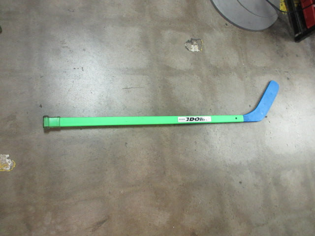 Load image into Gallery viewer, Used Dom 42&quot; Junior Street Hockey Stick
