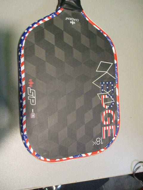 Load image into Gallery viewer, Used Diadem Edge 18K Pickleball Paddle
