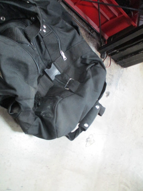Load image into Gallery viewer, Used Club Glove Wheeled Golf Duffle Bag

