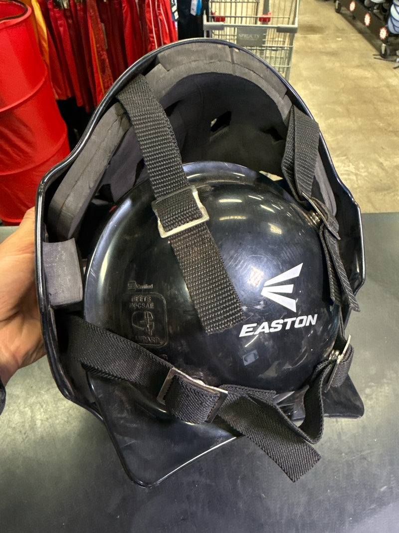 Load image into Gallery viewer, Used Easton Black Magic Catchers Helmet Small
