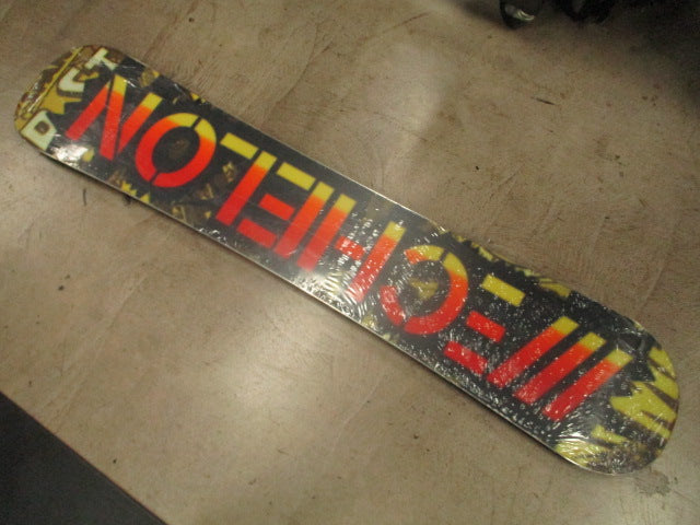 Load image into Gallery viewer, Echelon Orion 157cm Snowboard
