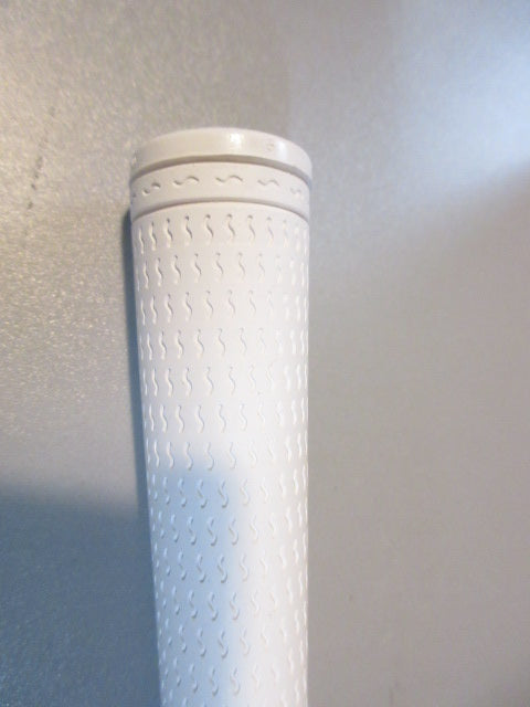 Load image into Gallery viewer, New Star Grip Midsize Sidewinder Golf Grip - White
