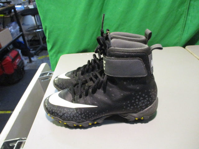 Load image into Gallery viewer, Used Nike Force Savage Size Youth 2 Football Cleats
