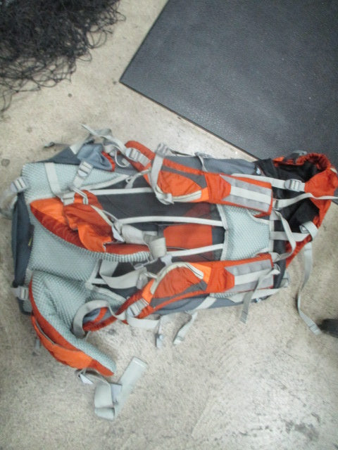Load image into Gallery viewer, Used Portal Elite 45 Hiking Backpack
