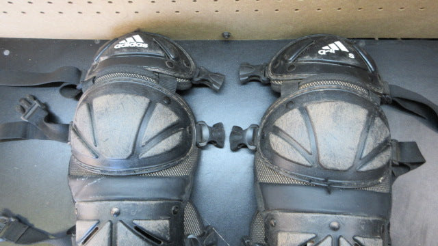 Load image into Gallery viewer, Used Adidas Catchers Shin Guards - Size 9-12
