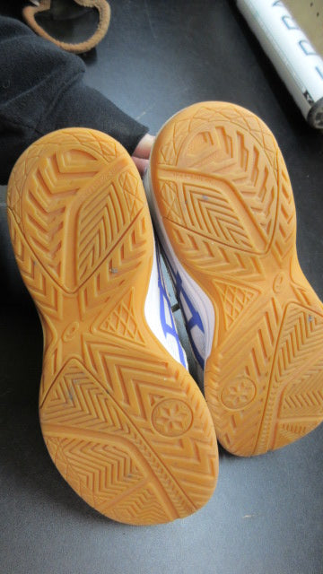 Used Asics Upcourt 5 Volleyball Shoes - Size 7