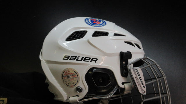 Load image into Gallery viewer, Used Bauer Junior Hockey Helmet W/ Cage
