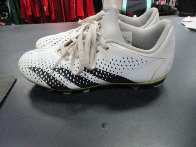 Load image into Gallery viewer, Used Adidas Predator Size 3.5 Soccer Cleats
