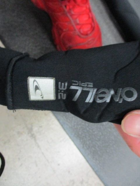 Load image into Gallery viewer, Used O&#39;Neill Epic 3/2MM Size Small Wet Suit
