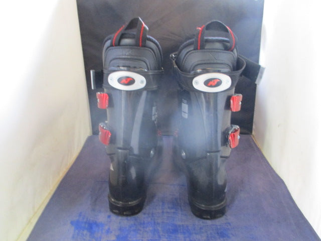 Load image into Gallery viewer, Used Nordica Dobermann Team 70 Ski Boots Size 6
