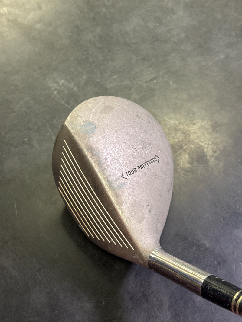 Load image into Gallery viewer, Vintage TaylorMade Tour Preferred 8.5º Right Hand Driver
