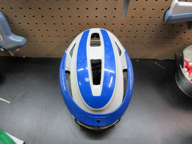 Load image into Gallery viewer, Used Cascade LX Womens Lacrosse Helmet
