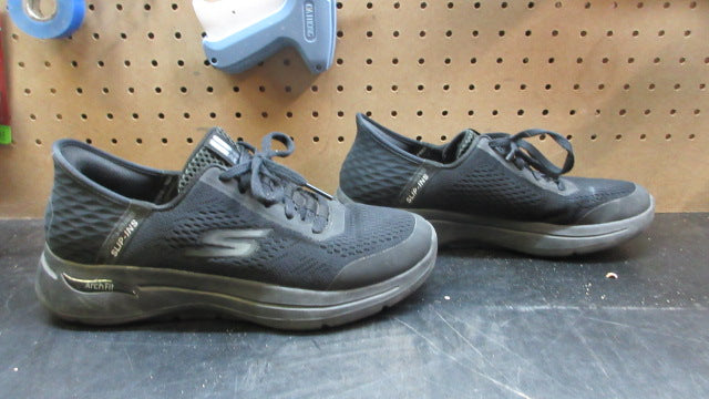 Load image into Gallery viewer, Used Skechers Slip-ins: Arch Fit 2.0 - Simplicity 2 Sneakers - Size 8
