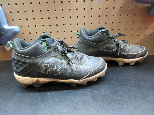 Used Under Armour Men's Harper 8 Mid RM Baseball Cleats - Size Youth 4.5