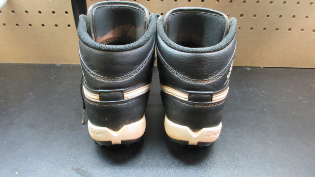 Load image into Gallery viewer, Used Nike Air Jordan Baseball Cleats - Size Youth 5.5

