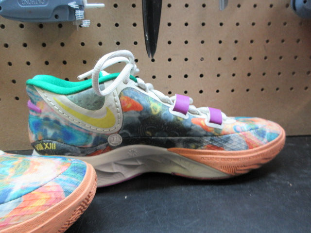 Load image into Gallery viewer, Used Nike Kyrie 8 Circle Of Life Basketball Shoes - Size 11.5
