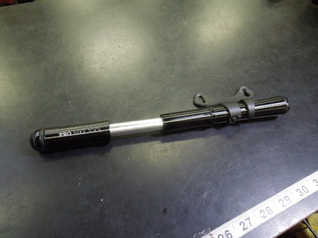 Load image into Gallery viewer, Used PRO BIKE TOOL Mini Bike Pump

