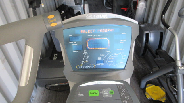 Load image into Gallery viewer, Used Octane Fitness LX8000 LateralX
