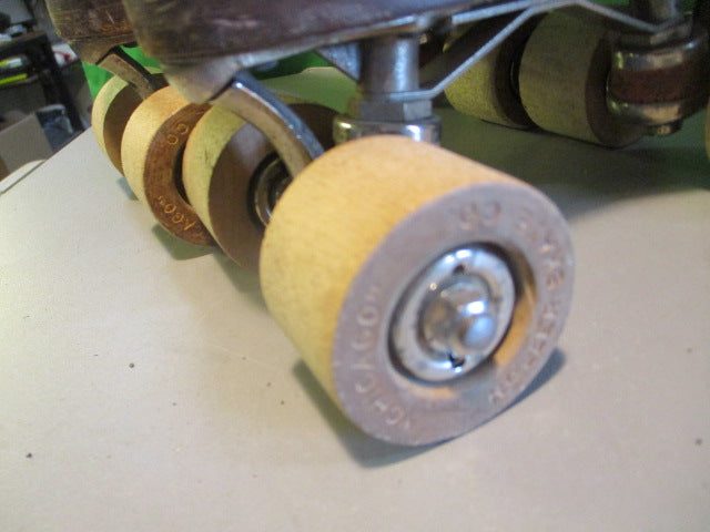 Load image into Gallery viewer, Used Vintage Leather Roller Skates Chicago Size Unknown
